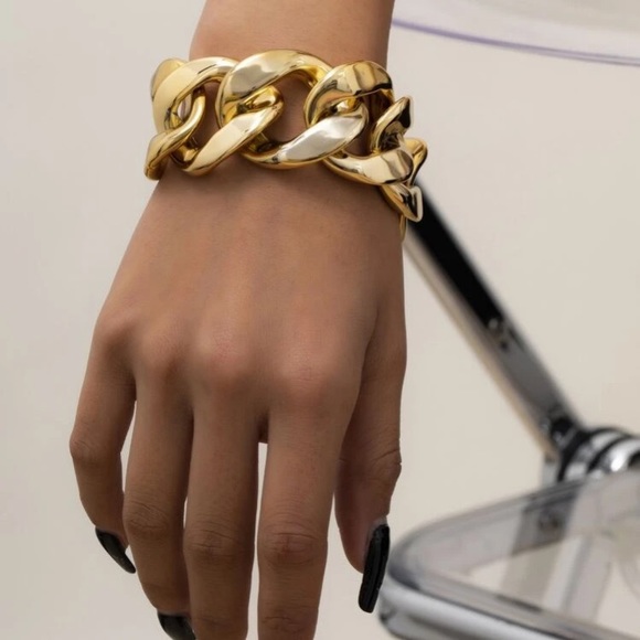 ⚜️[𝟯/$𝟯𝟴]⚜️Big Gold Snake Skin Bracelet NEW - Picture 3 of 9